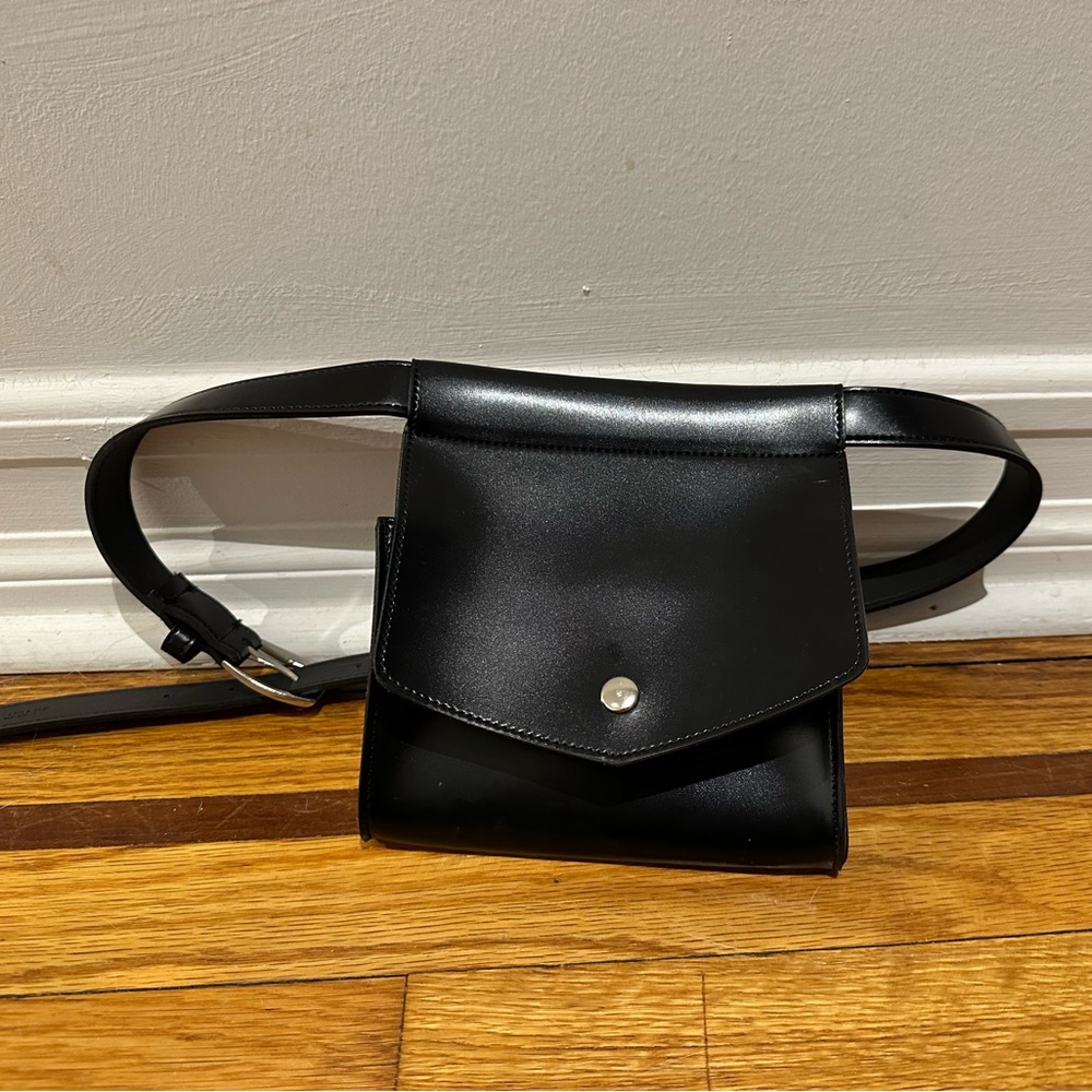 Super cute black leather fanny pack belt bag